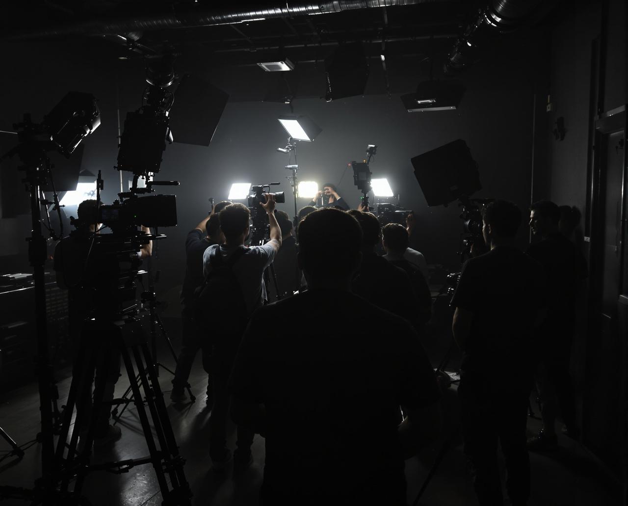 性视频制作现场